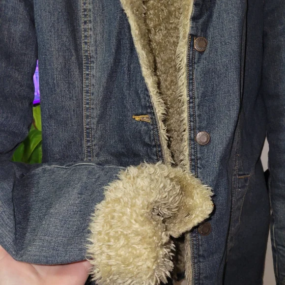 Abercrombie & Fitch Denim Faux Fur Jacket S - Picture 5 of 6